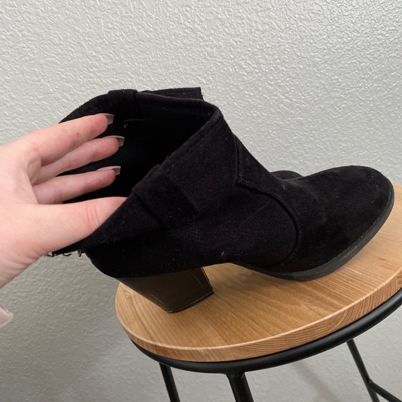 Boots - Picture 2 of 3